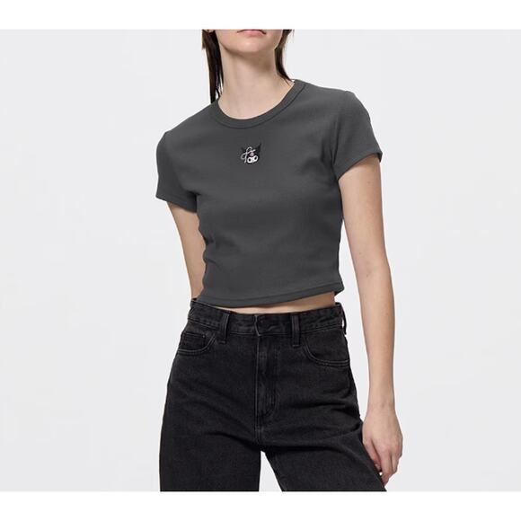 GU (Uniqlo) x Sanrio Kuromi Graphic Cropped T-Shirt in Dark Gray - Picture 2 of 11